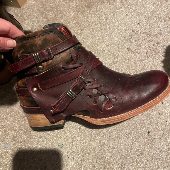 Freebird by Steven Burgundy Belfast Ankle Booties - Picture 4 of 10